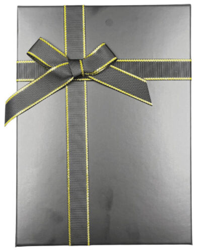 Hediyelik Kutu Dikdörtgen Katlamalı Fiyonklu 25x33x12 Siyah - 