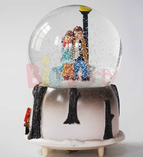 Kar Küresi Müzikli Pilli Sevgililer - 2