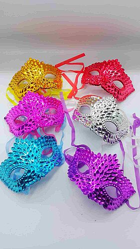 Maske Plastik Kristal Parlak Modeller Karışık 12'li - 